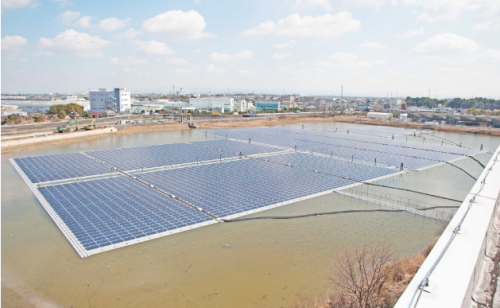イビデンが昨年完成した愛知県高浜市での浮体式太陽光発電施設