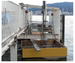 琵琶湖に堆積するヘドロの分解実験に使われたナノバブルの発生装置（大津市柳が崎）＝びわ湖トラスト提供