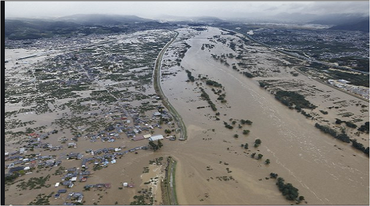 台風19号の影響で決壊した長野・千曲川