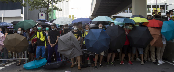９月２９日、香港の次期長官選挙の制度改革に反発した民主化デモは、「傘の世代」と呼ばれる十代の学生らが先頭に立っている。２７日撮影（２０１４年　ロイター/Tyrone Siu）