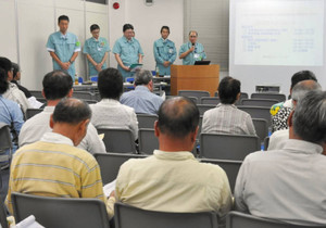 ＪＣＯが廃棄物倉庫の増強など事業計画を示した住民説明会＝東海村で