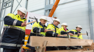 欧州最長の海底電力ケーブルの開通式の模様