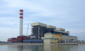 高性能の石炭火力発電所もあるが、それでもCO2排出量は増加する