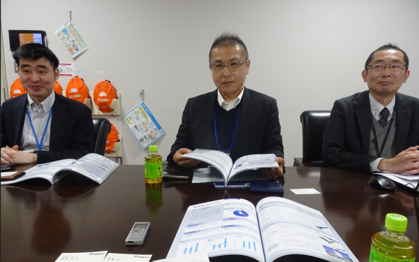 ㊨から、佐藤氏、町田氏、