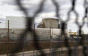 ９月５日、仏原子力安全局（ＡＳＮ）によると、同国東部のフッセンハイム原子力発電所で発生した化学反応による市民への危険は無い。写真は同原発。２０１１年３月撮影（２０１２年　ロイター/Vincent Kessler）