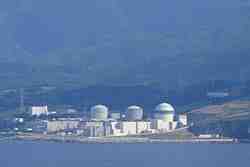 5日に定期点検で止まる北海道の泊原子力発電所