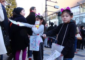 「私は選挙権がないけど、選挙権のあるあなたに、お願いします」