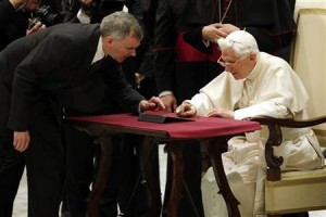 å¬å¼ã¢ã«ã¦ã³ãéè¨­ã®ã­ã¼ãæ³çãæå­å¥åã«è¦æ¦ãåãã¤ã¼ã